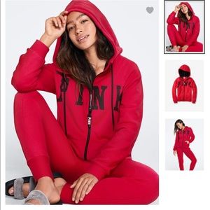 🚫SOLD🚫VS Pink Set